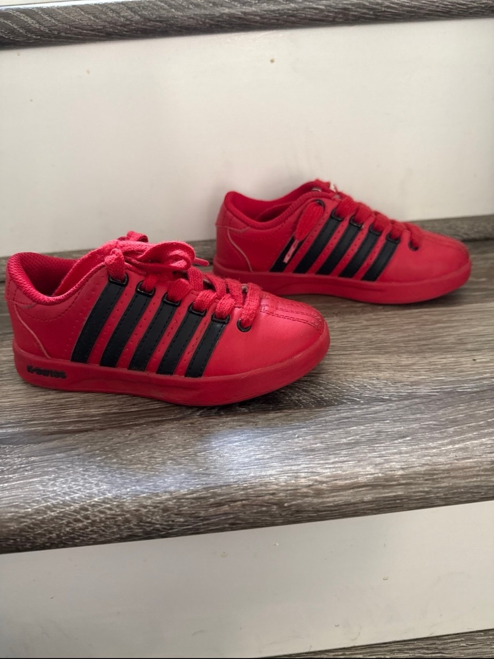 Kids Red Lace-Up casual comfort K-Swiss Sneakers with Black Stripe size 11